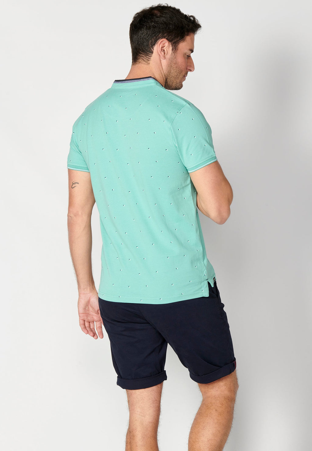 Polo Hombre Manga Corta Cuello Mao Estampado – Koroshi 2311PC22