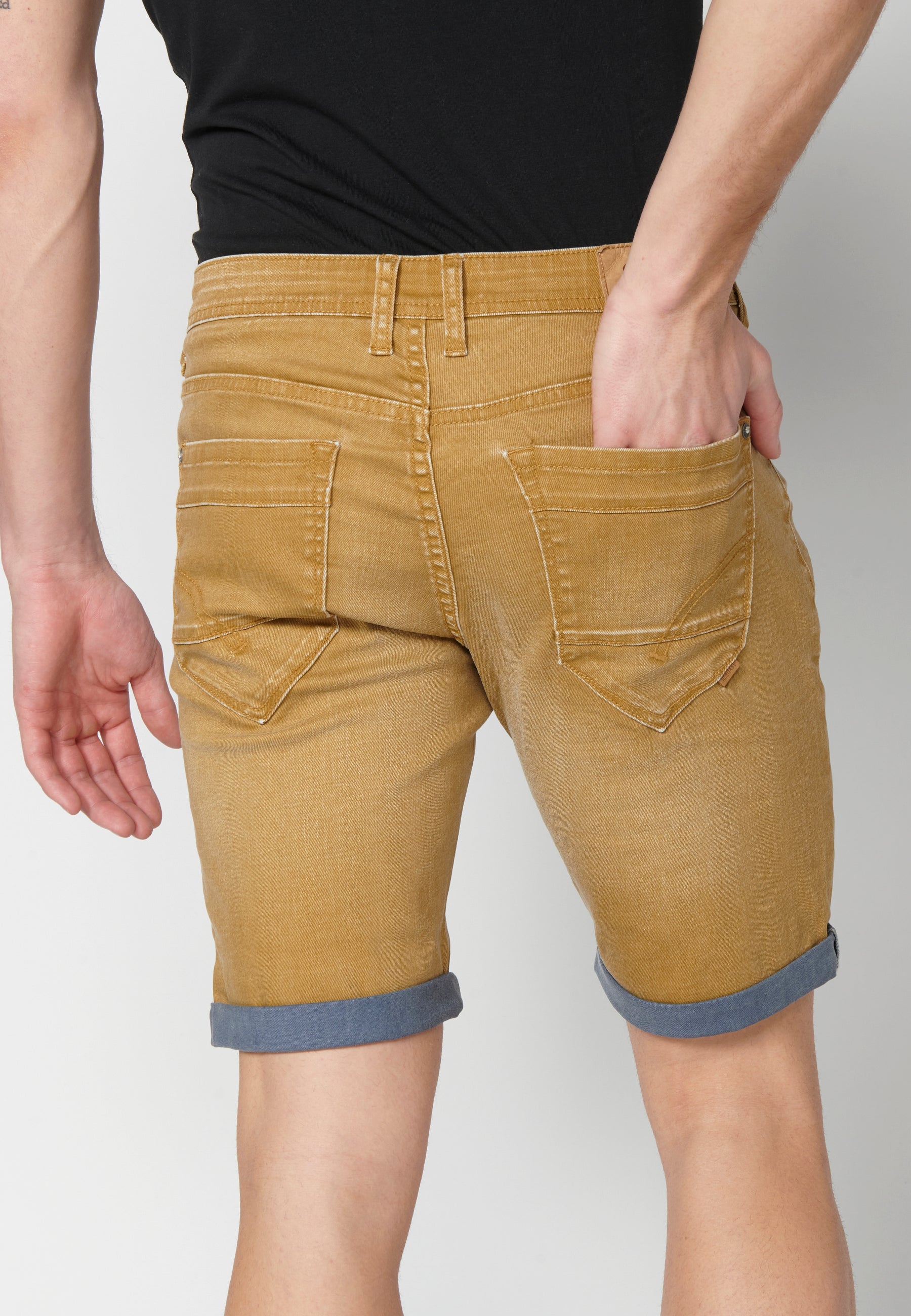 Bermuda Hombre Vaquera Regular Acabado Vuelta – Koroshi 2311PS02
