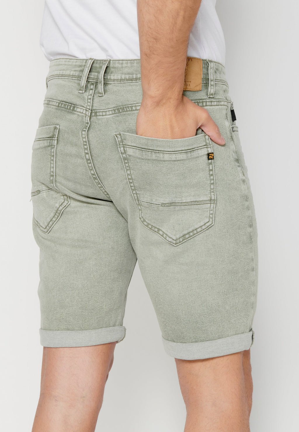 Bermuda Hombre Vaquera Stretch Acabado Vuelta – Koroshi 2311PS05