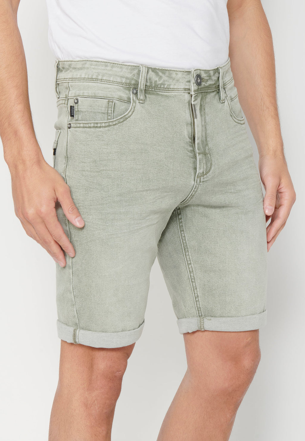 Bermuda Hombre Vaquera Stretch Acabado Vuelta – Koroshi 2311PS05