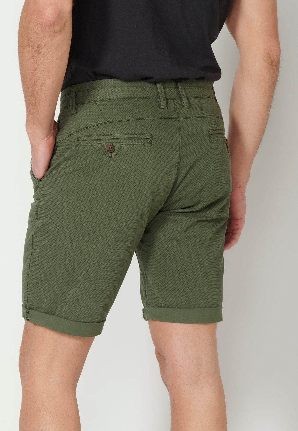 Bermuda Hombre Chino Algodón con Vuelta – Koroshi 2311PS08