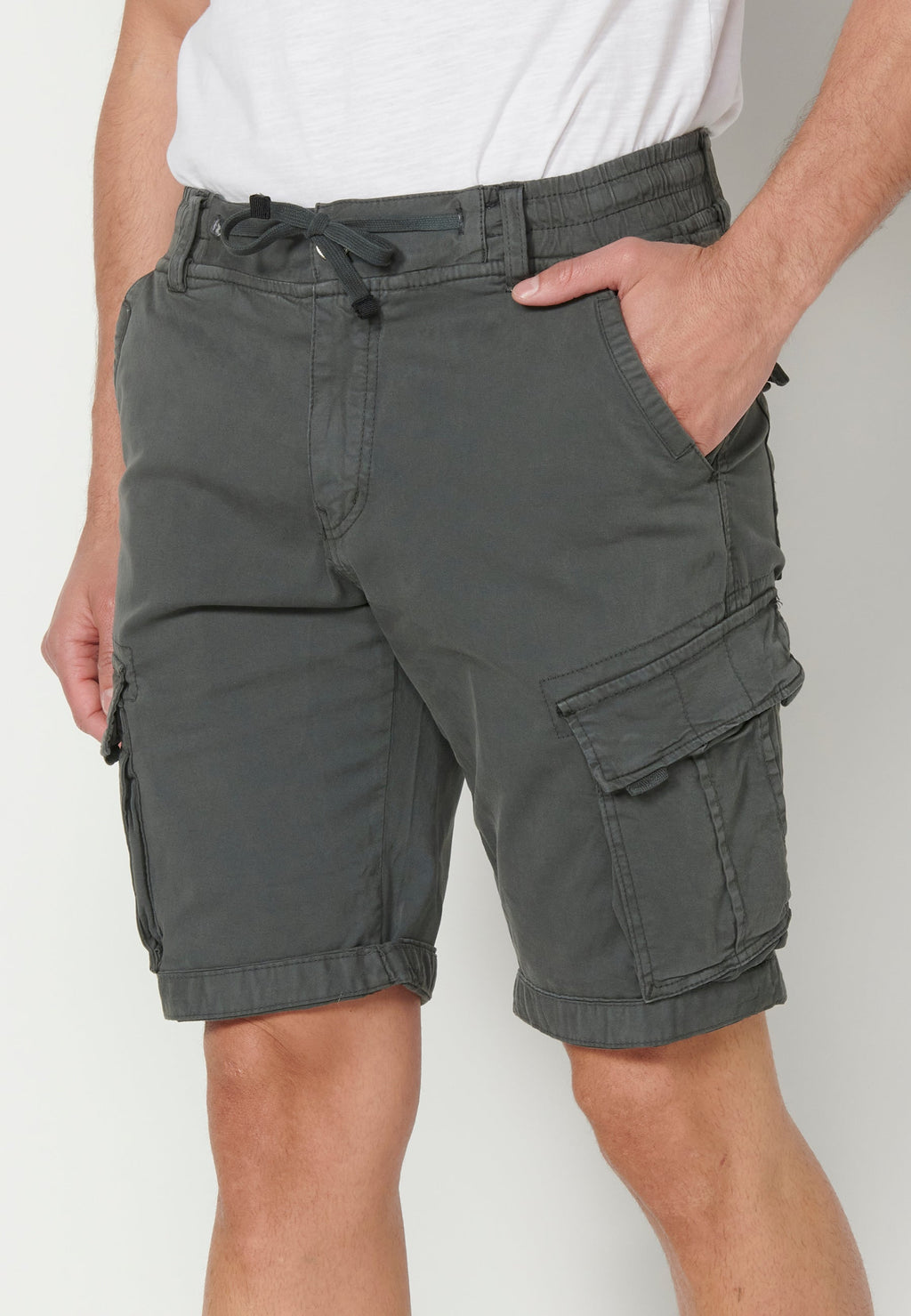 Bermuda Cargo Hombre Acabado Vuelta 6 Bolsillos – Koroshi 2311PS12