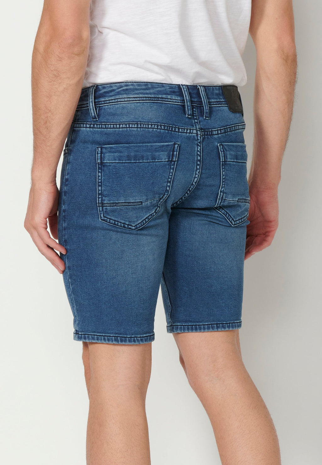 Bermuda Vaquera Hombre Stretch Acabado Vuelta – Koroshi Azul Medio
