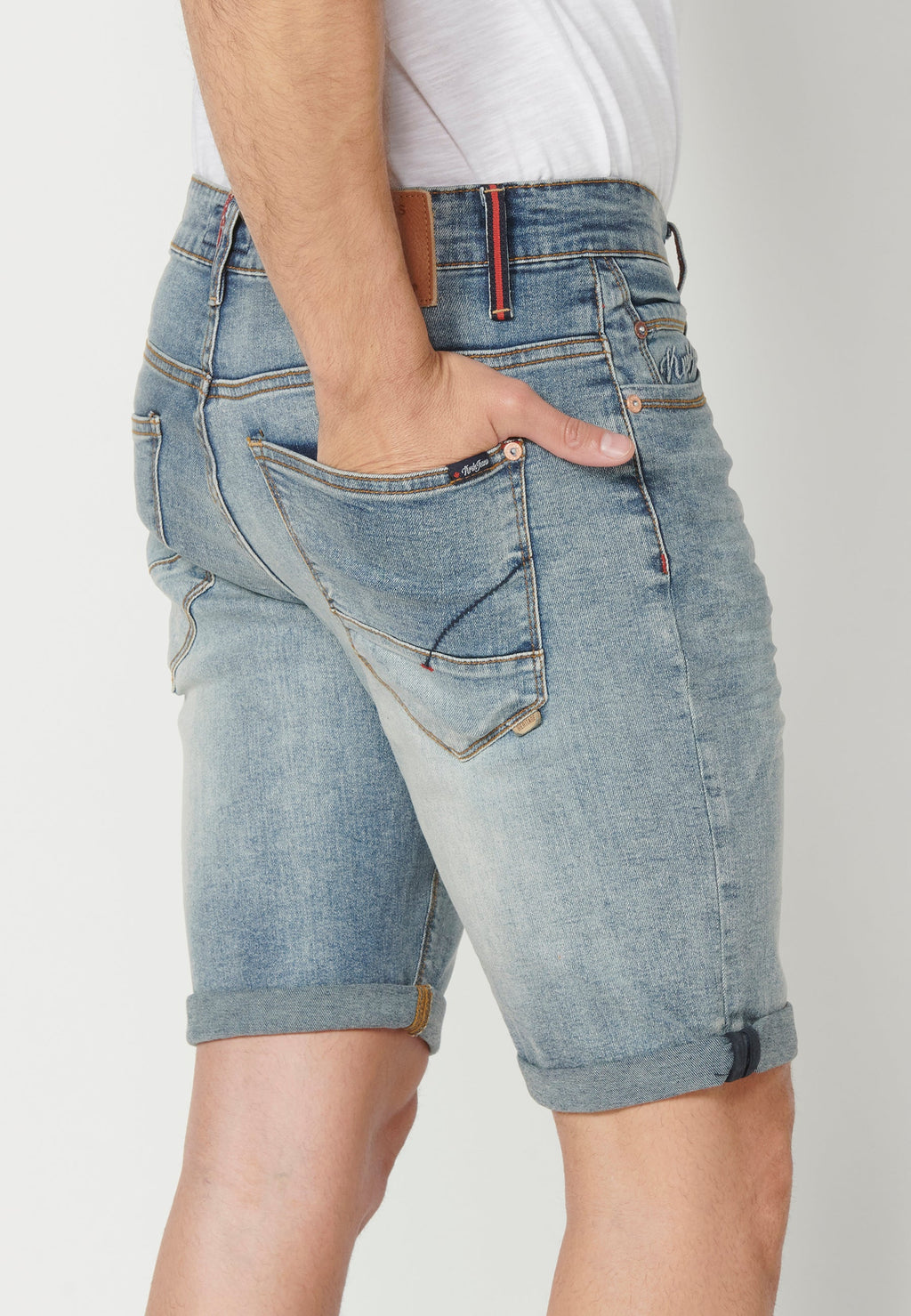 Bermuda Vaquera Hombre Stretch Acabado Vuelta – Koroshi Azul Claro
