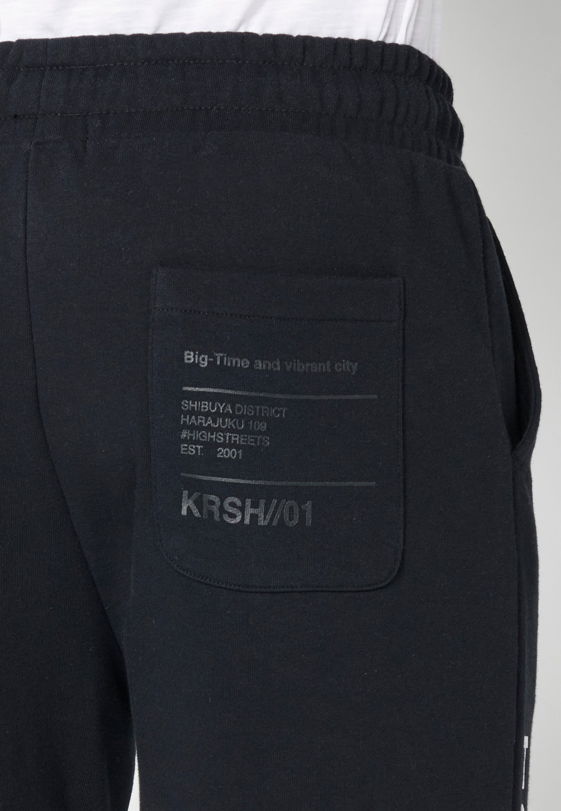 Short Hombre Jogger Cordón Estampado Lateral – Koroshi 2311PS90