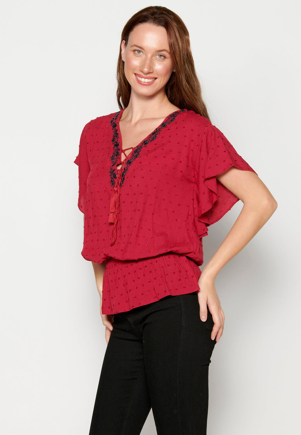 Blusa de manga corta fluida granate para mujer | moda actual