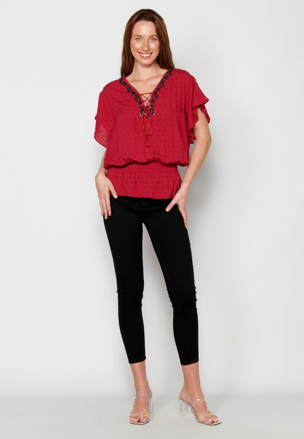 Blusa de manga corta fluida granate para mujer | moda actual