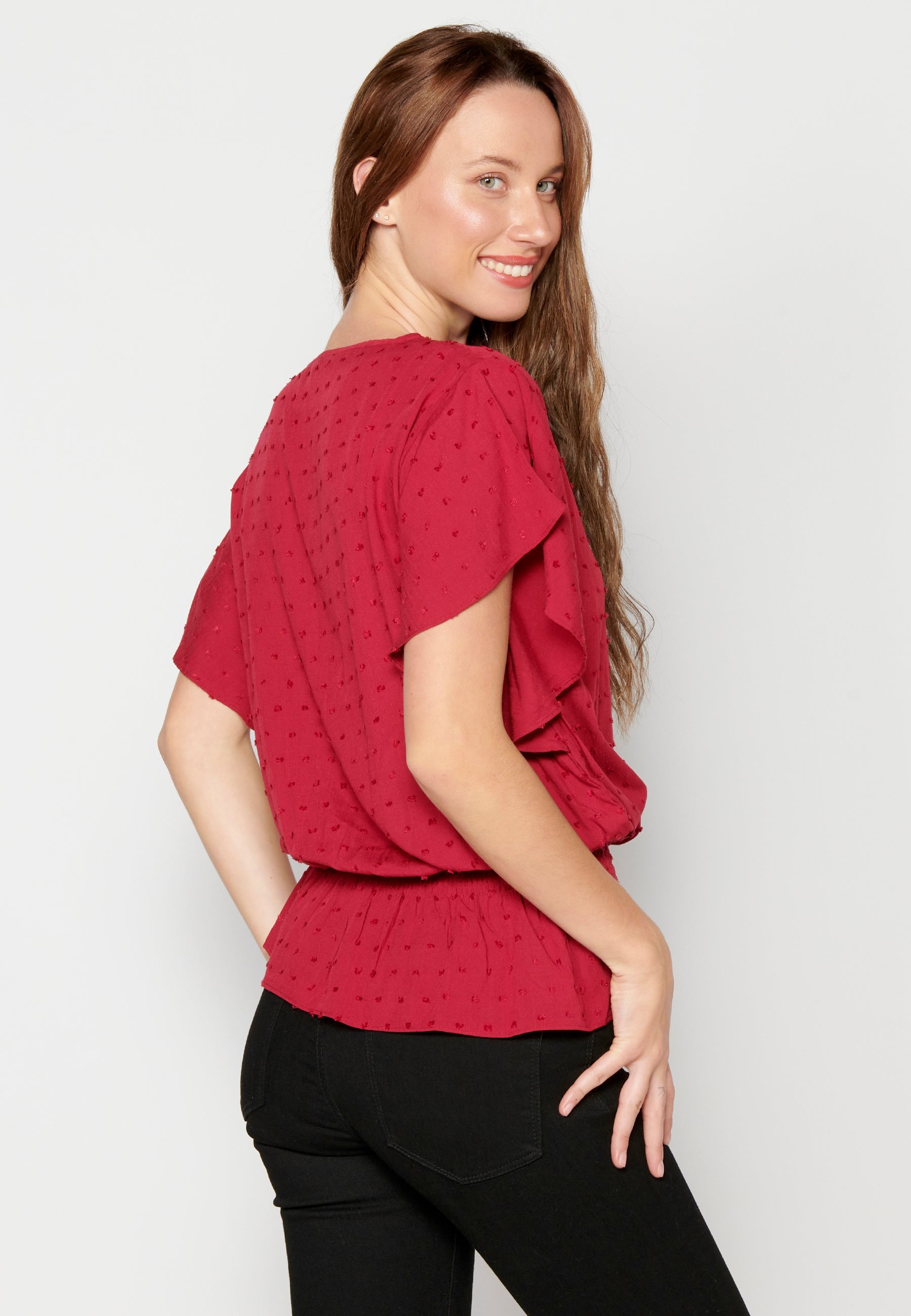 Blusa de manga corta fluida granate para mujer | moda actual