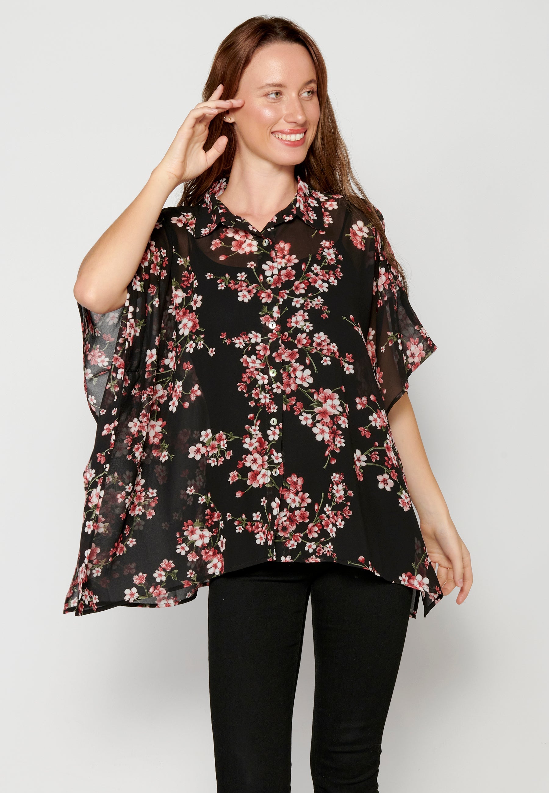 Blusa de manga corta fluida para mujer | moda actual