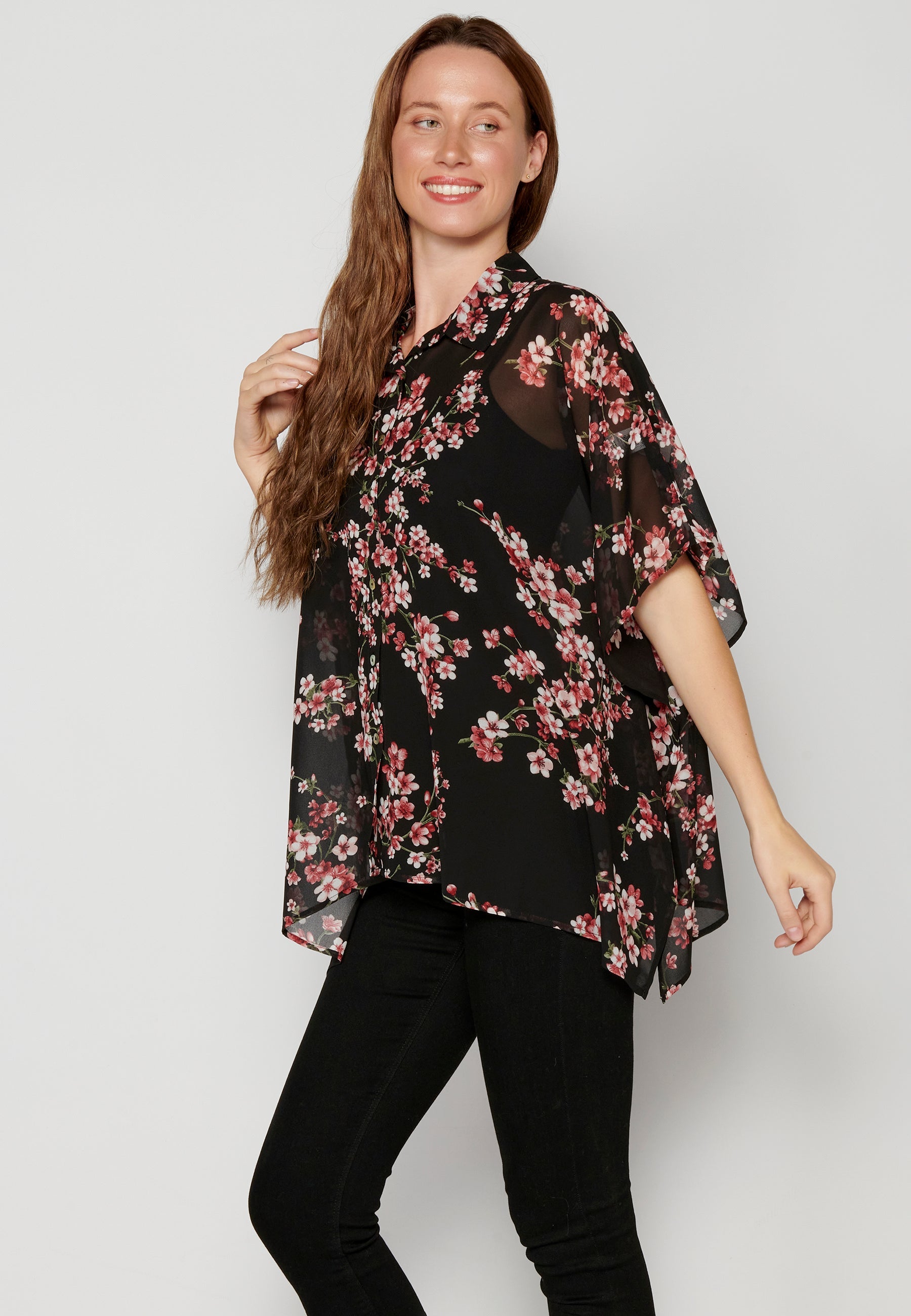 Blusa de manga corta fluida para mujer | moda actual