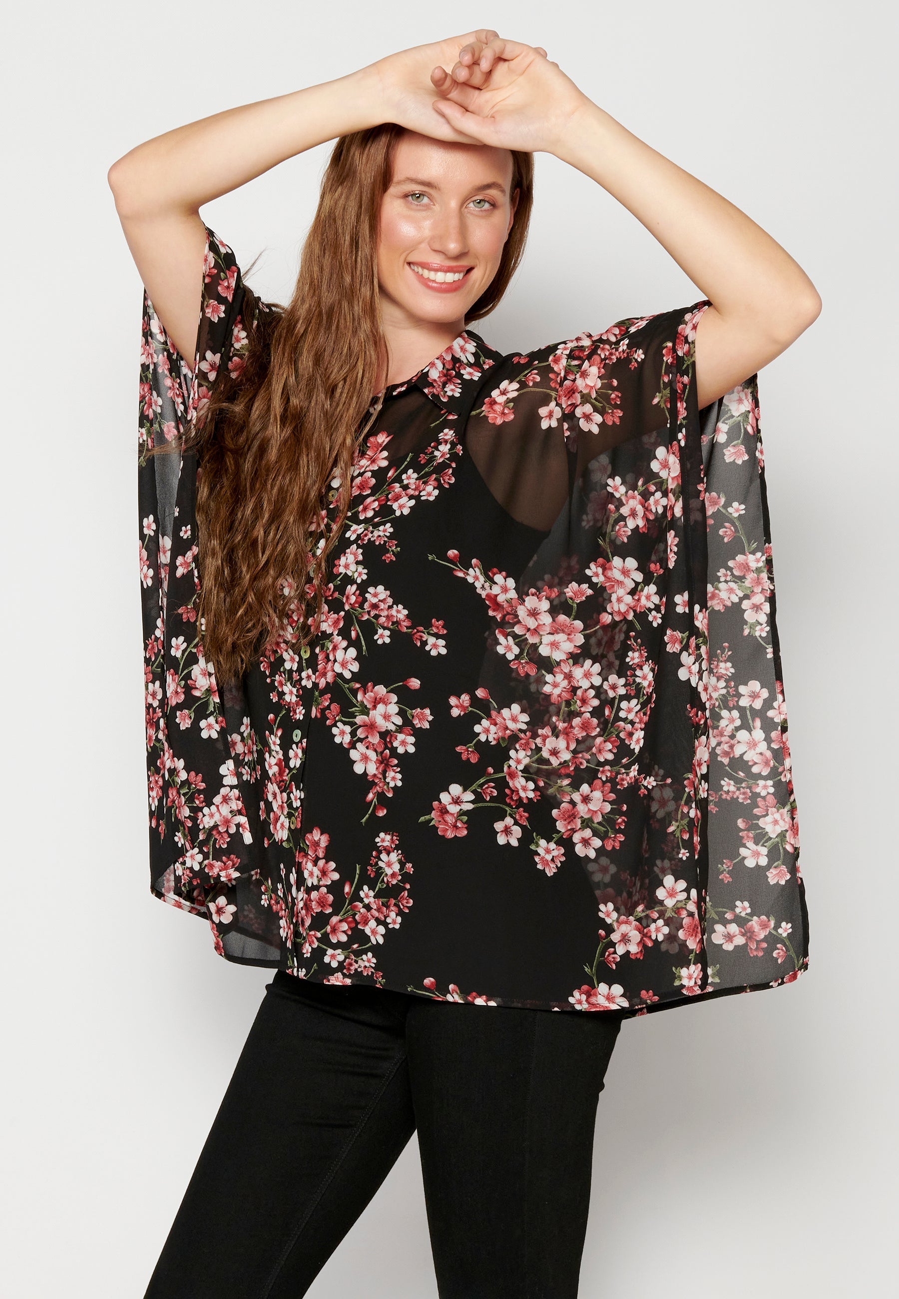 Blusa de manga corta fluida para mujer | moda actual