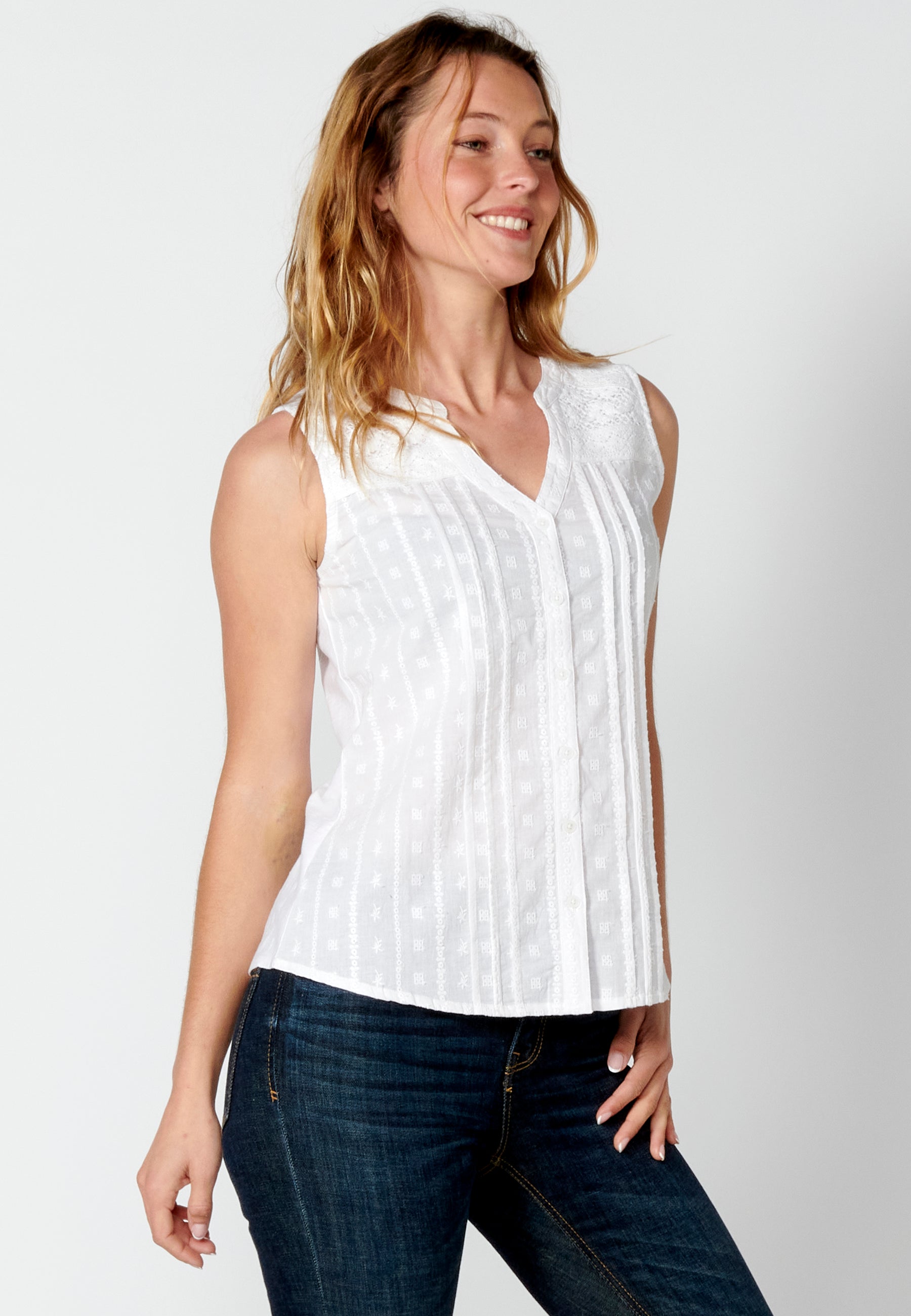 Blusa sin mangas de algodón con detalles bordados para mujer | moda actual