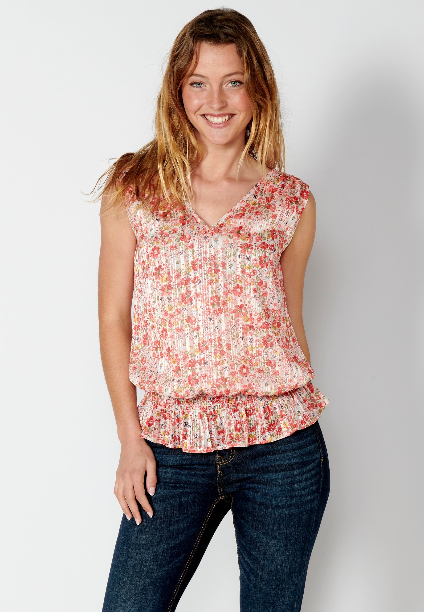 Blusa fluida sin mangas estampado floral multicolor para mujer | moda actual