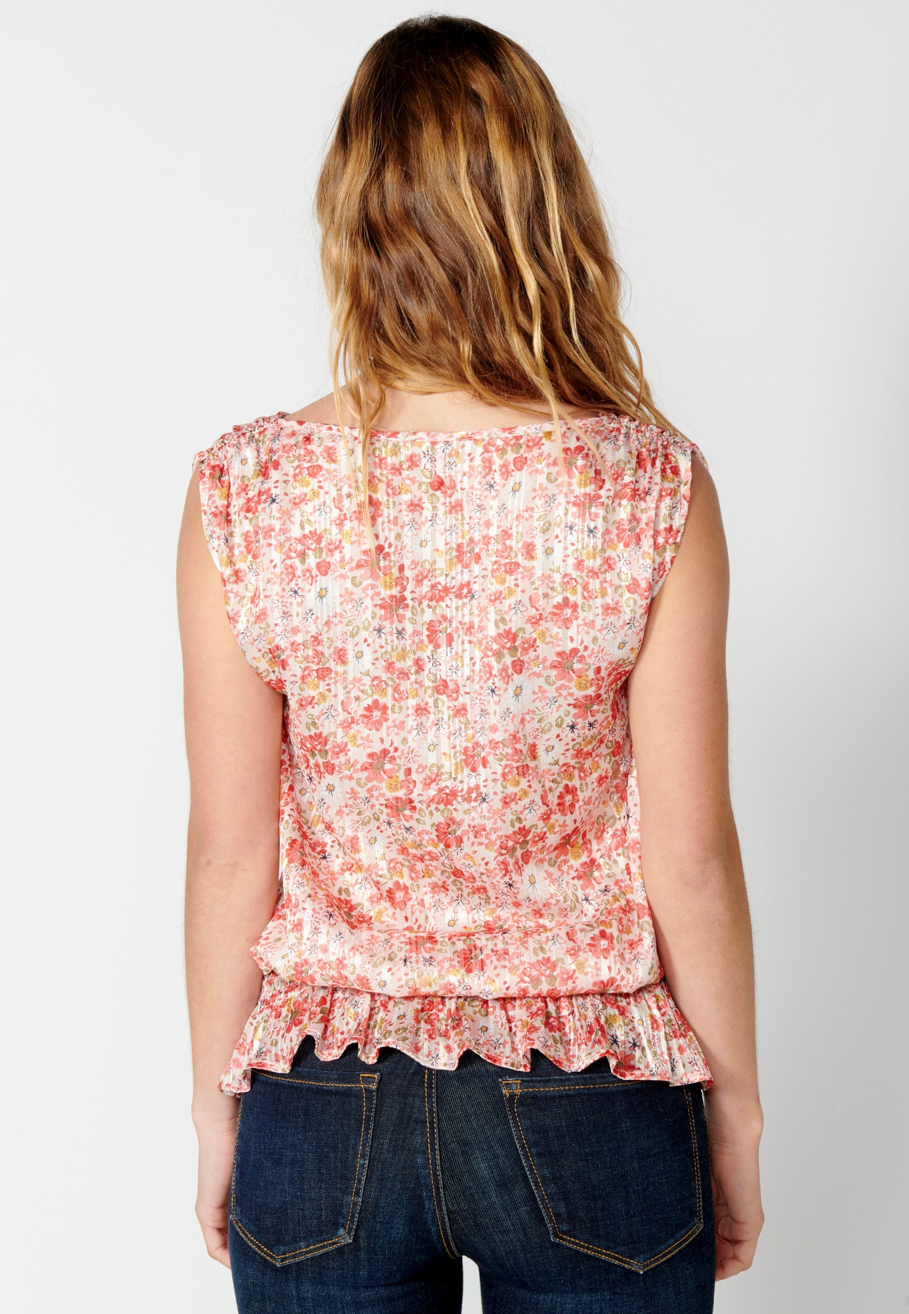 Blusa fluida sin mangas estampado floral multicolor para mujer | moda actual