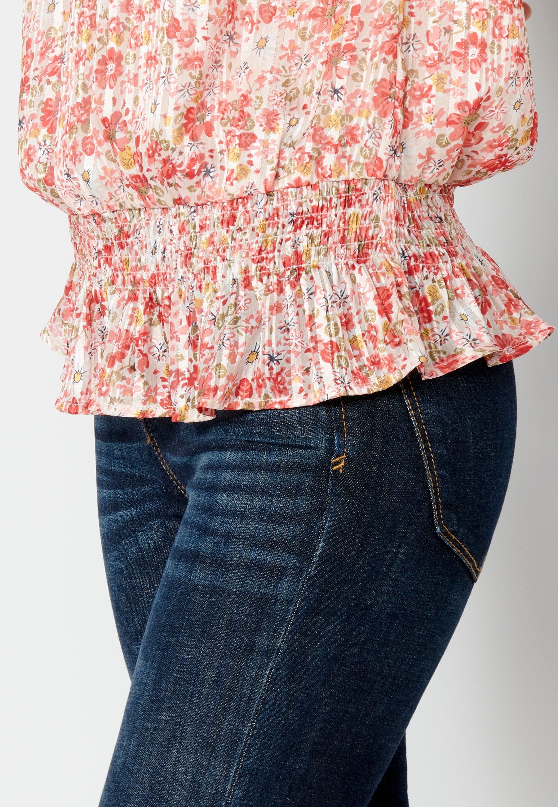 Blusa fluida sin mangas estampado floral multicolor para mujer | moda actual