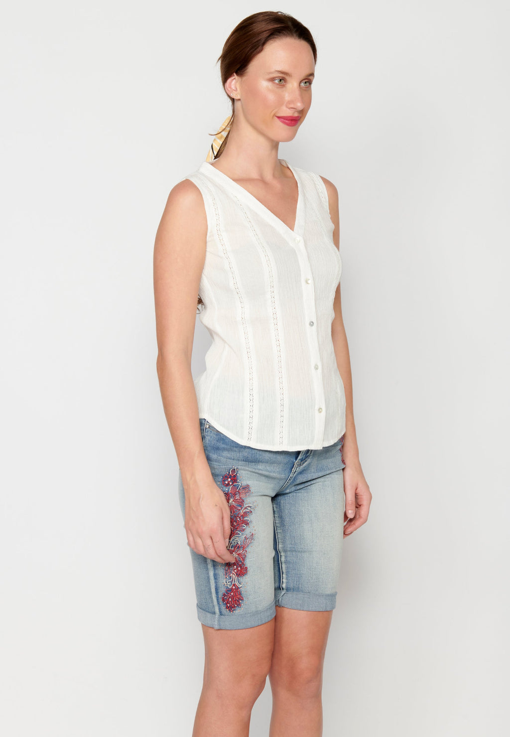 Blusa sin mangas con escote de pico para mujer | moda actual