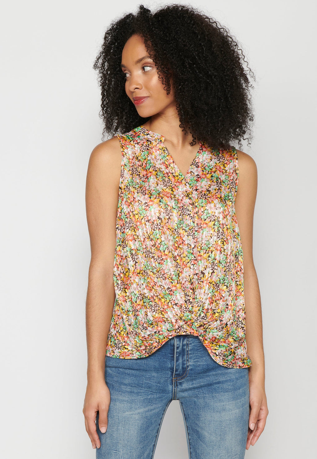 Blusa sin mangas fluida multicolor para mujer | moda actual
