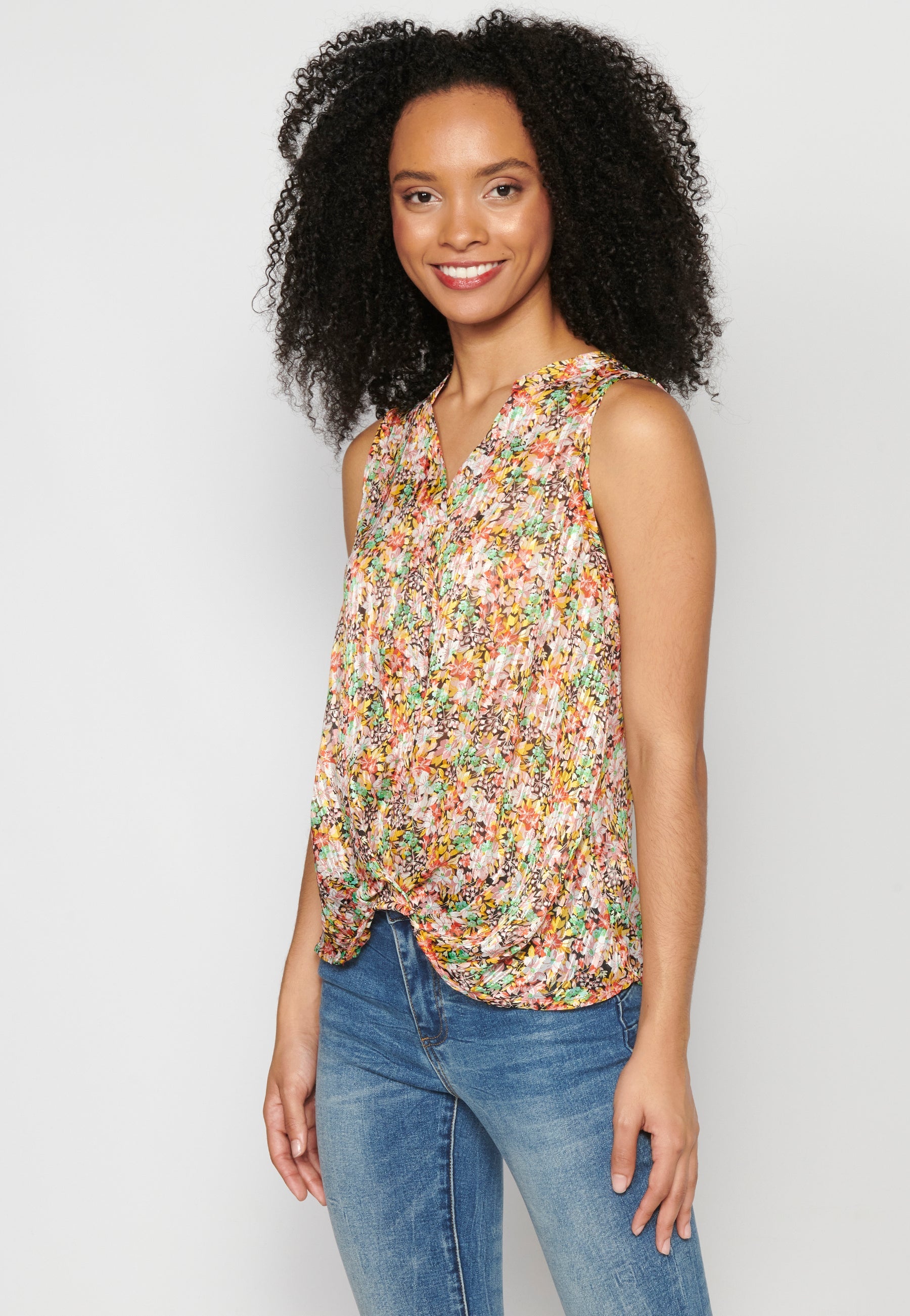 Blusa sin mangas fluida multicolor para mujer | moda actual