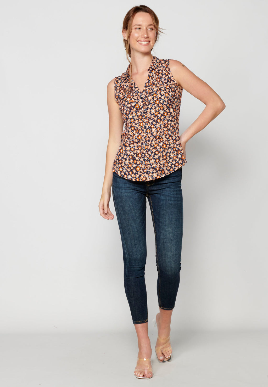 Blusa sin mangas con estampado floral multicolor para mujer | moda actual