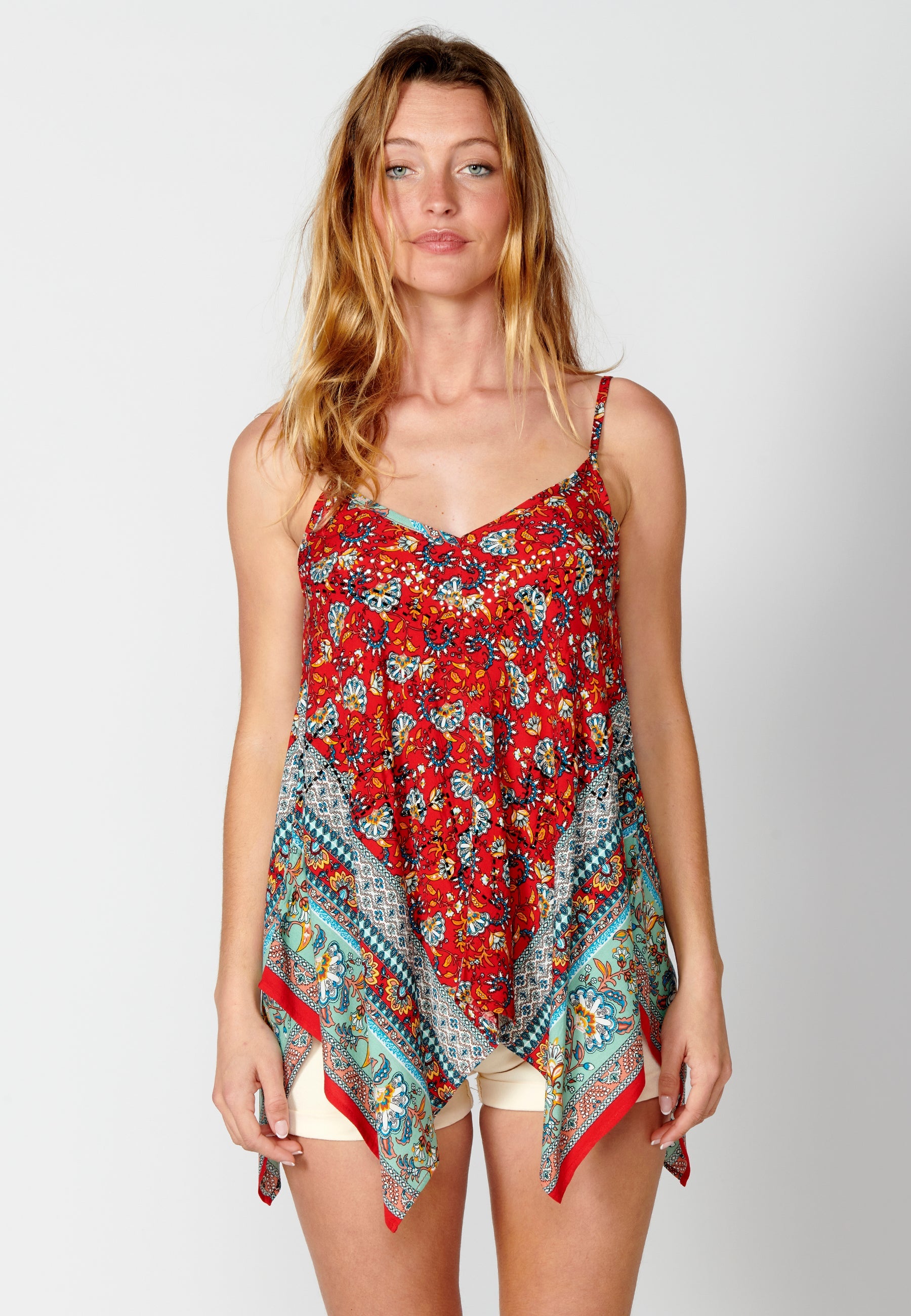 Blusa fluida de tirantes con estampado étnico floral para mujer | moda actual