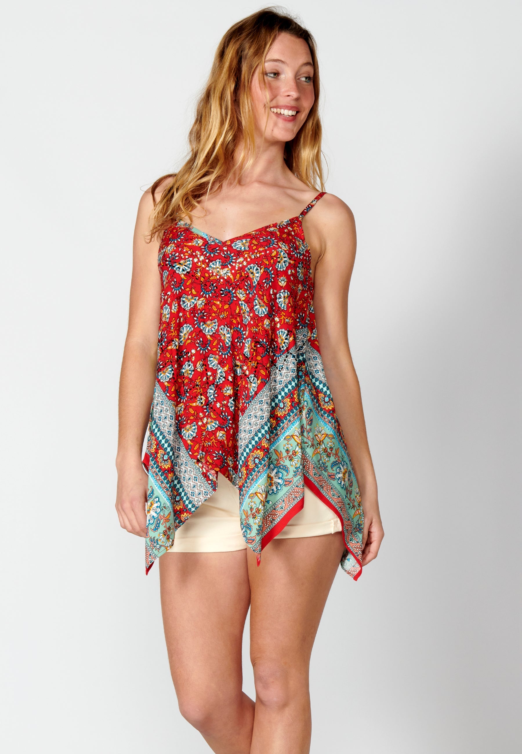 Blusa fluida de tirantes con estampado étnico floral para mujer | moda actual