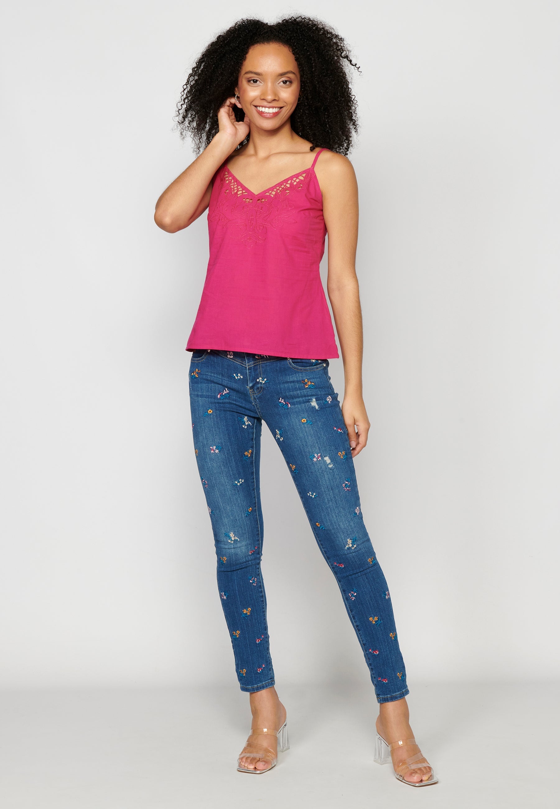 Blusa con tirantes ajustables de algodón para mujer | moda actual