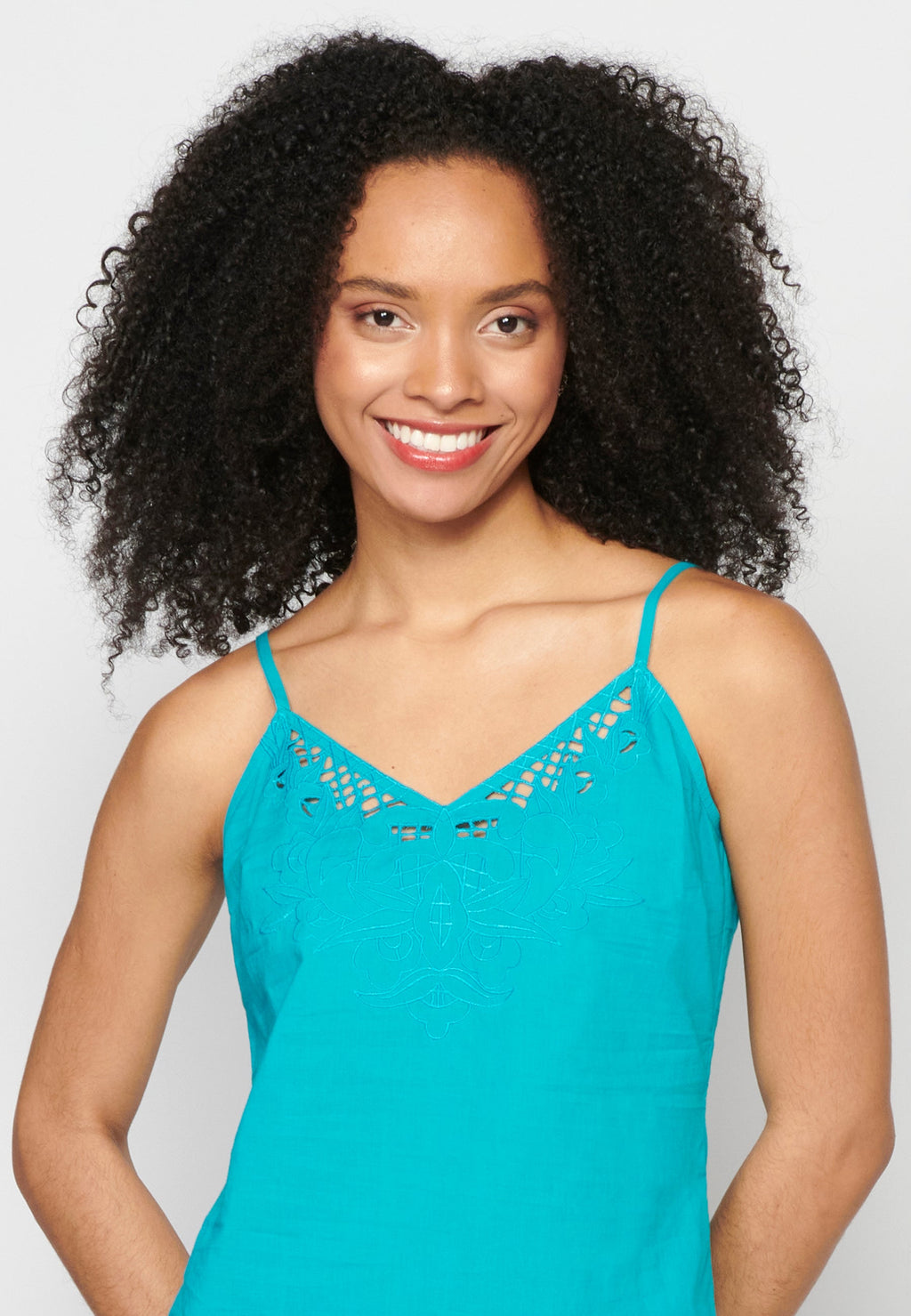 Blusa con tirantes ajustables de algodón para mujer | moda actual