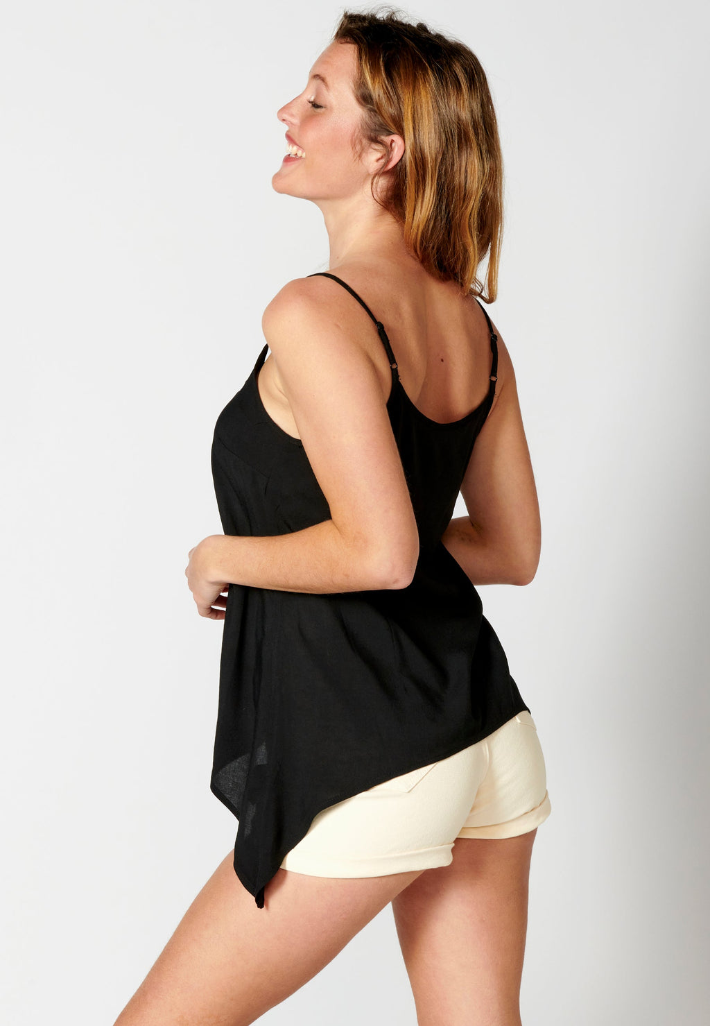 Blusa de tirantes ajustables con detalle étnico bordado para mujer | moda actual