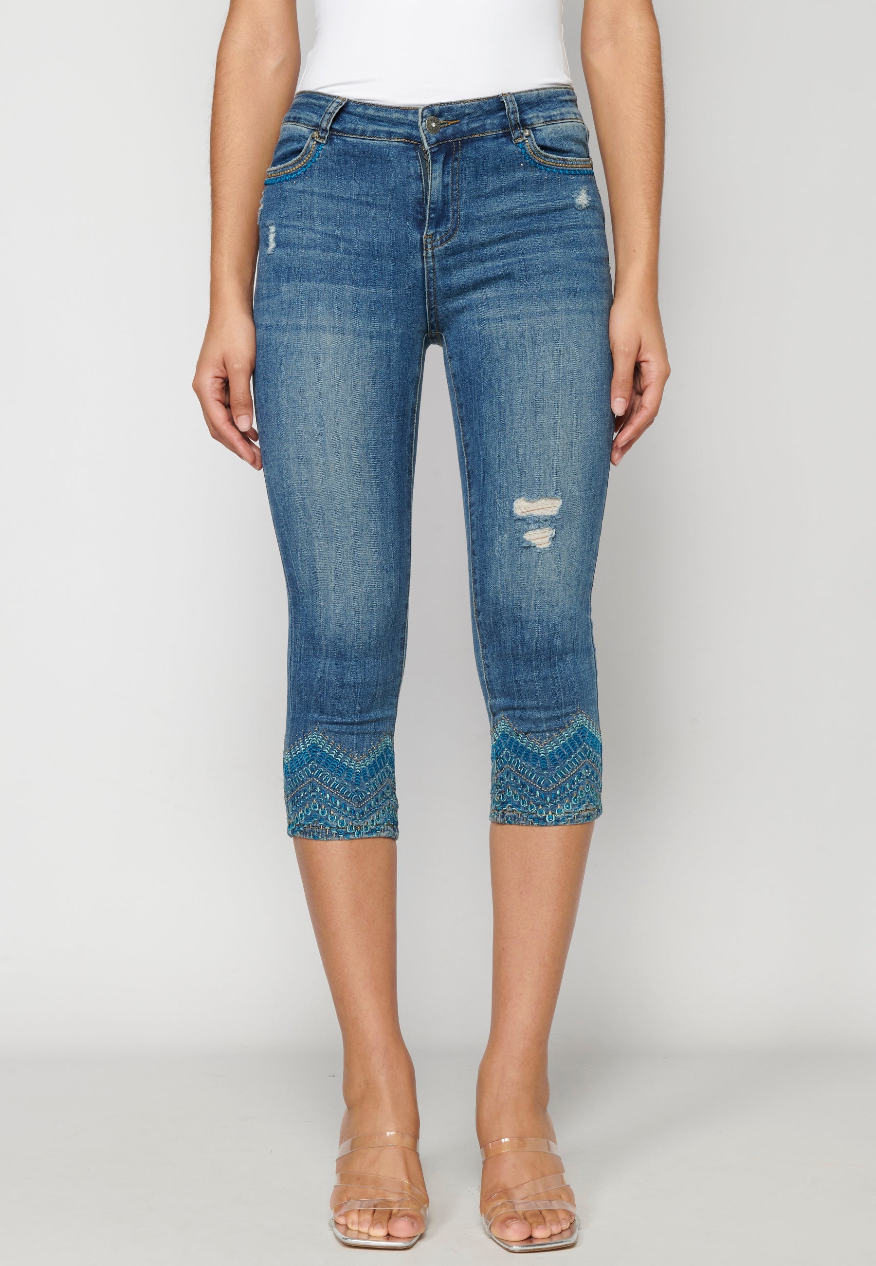 Pantalón pirata slim push up para mujer | moda actual