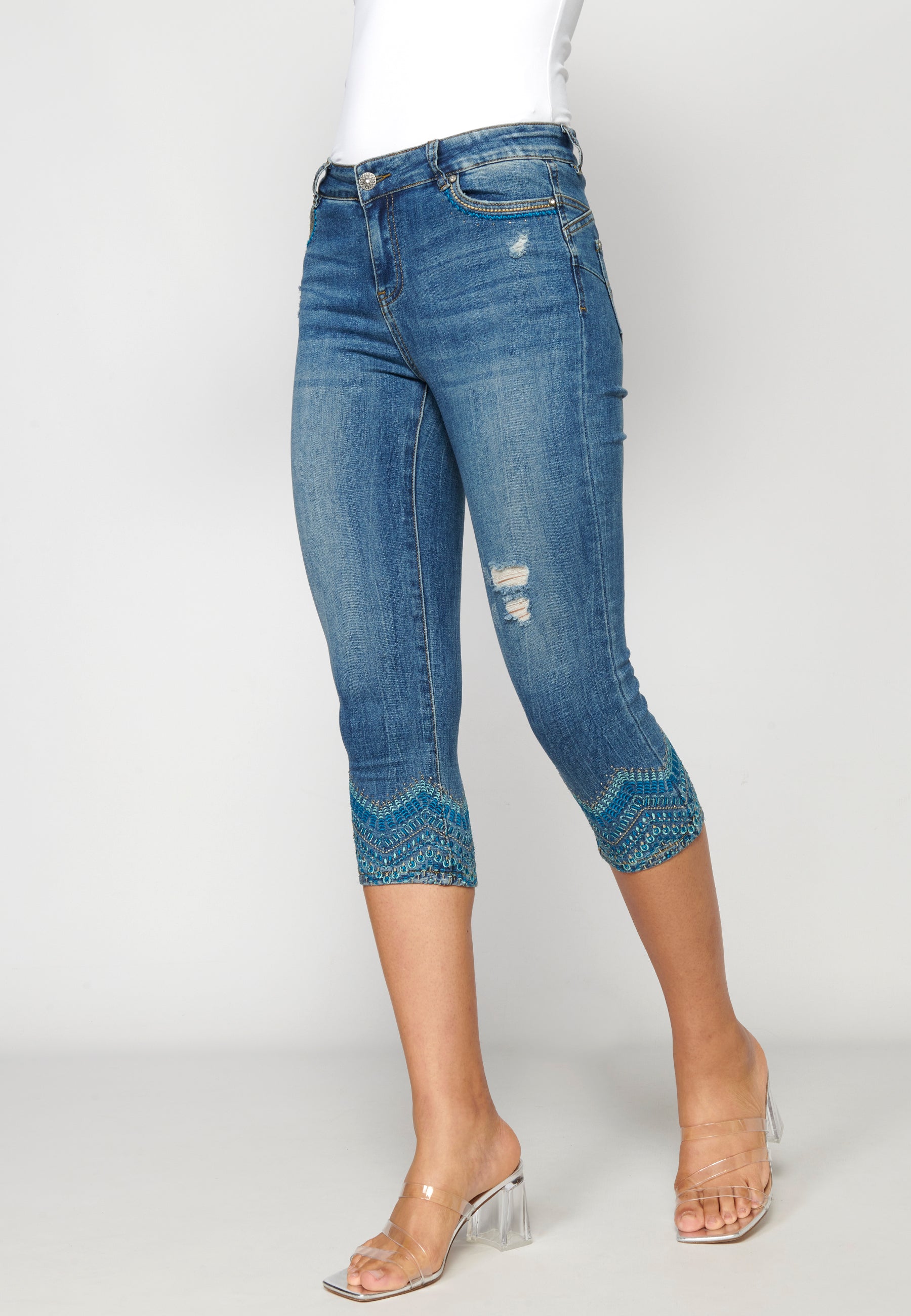 Pantalón pirata slim push up para mujer | moda actual