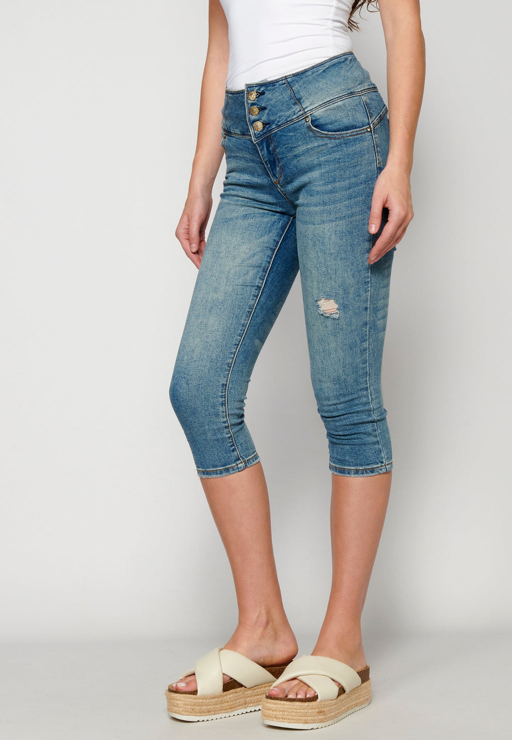 Pantalón pirata jeans slim para mujer | moda actual