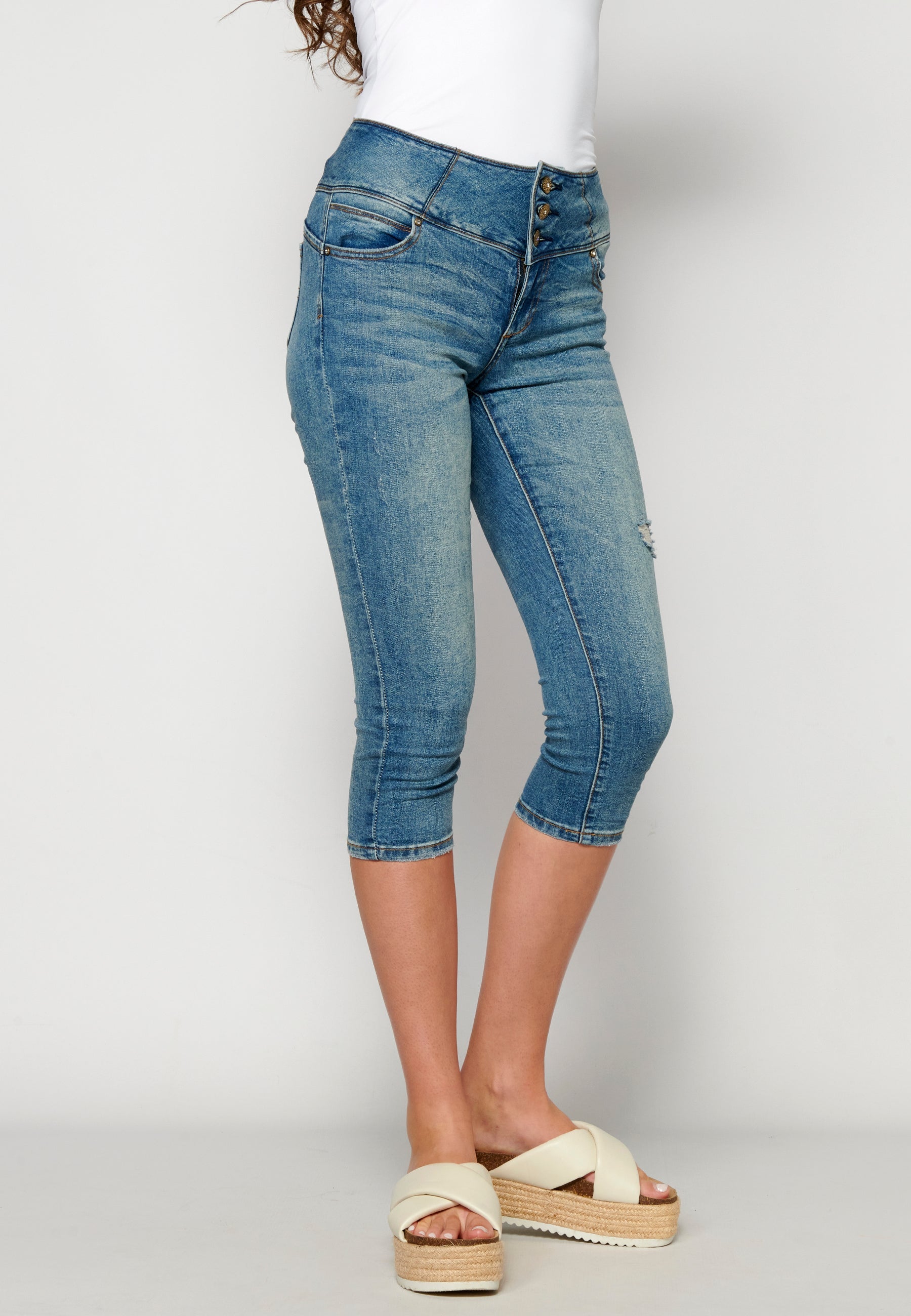 Pantalón pirata jeans slim para mujer | moda actual
