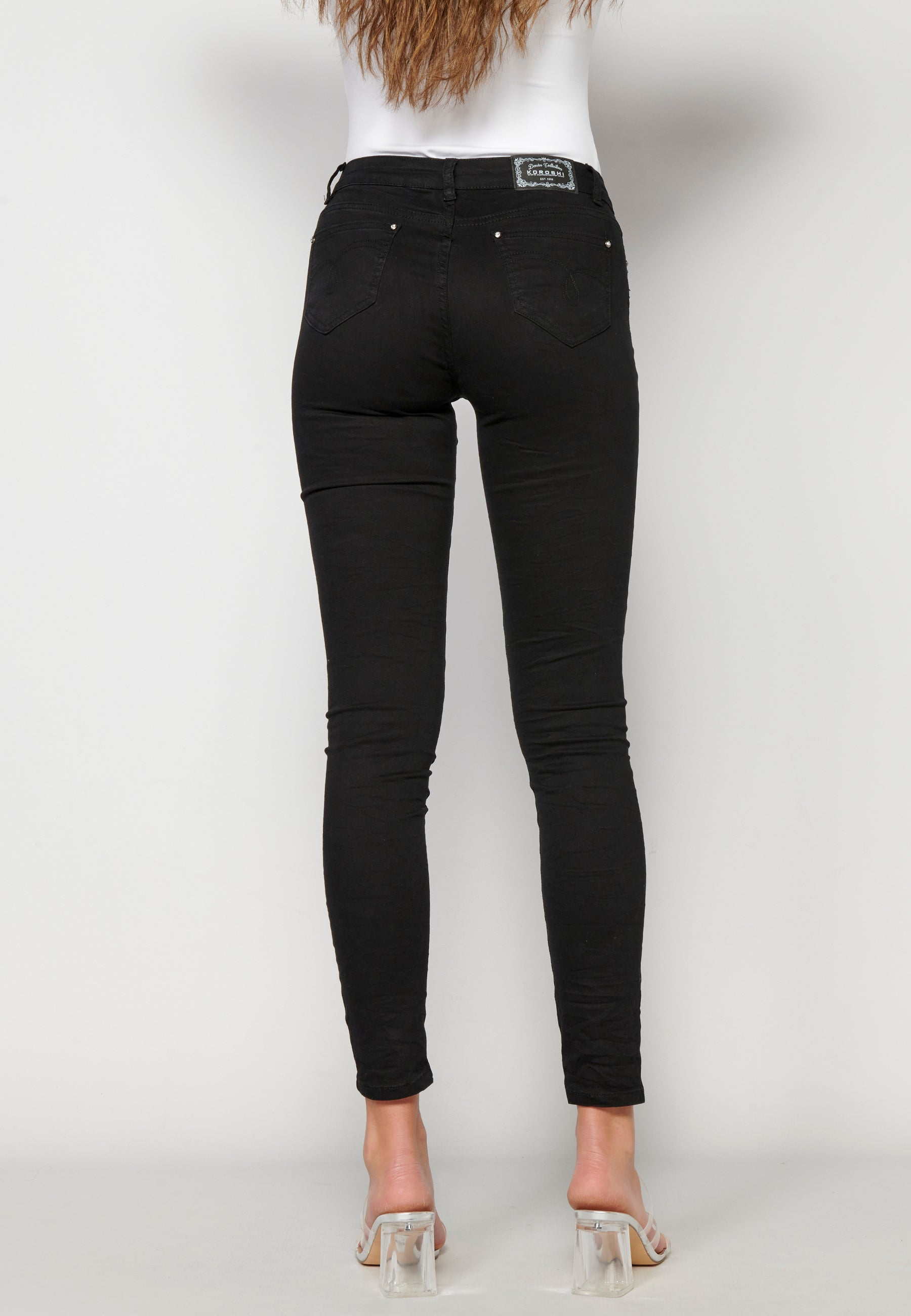 Pantalón largo jeans slim para mujer | moda actual