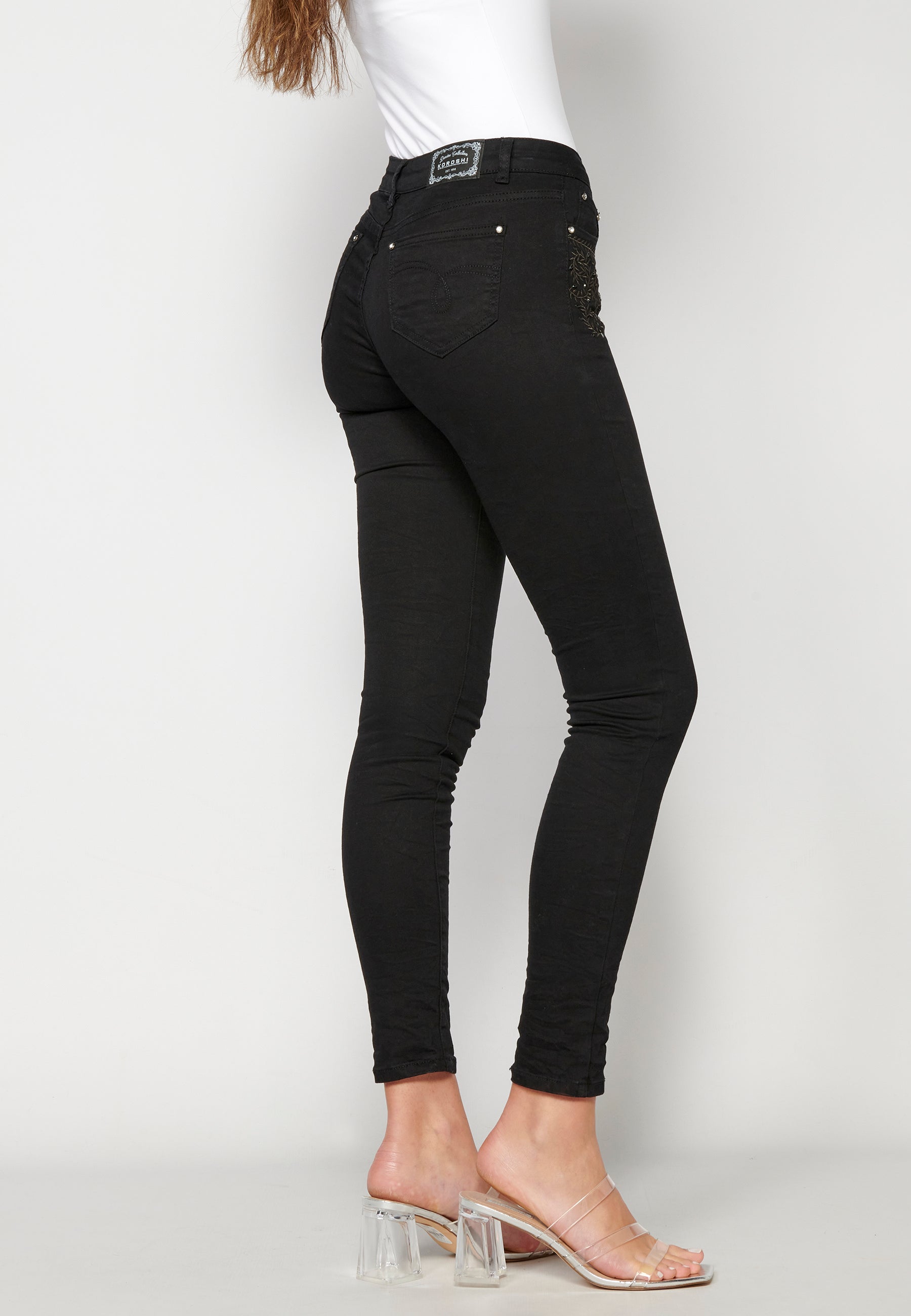 Pantalón largo jeans slim para mujer | moda actual