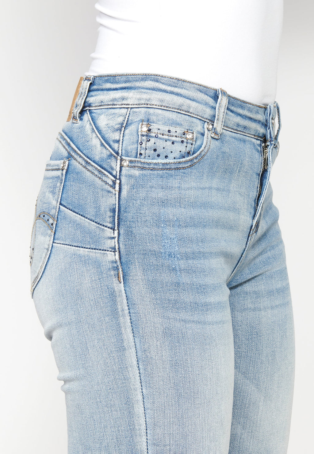 Pantalón largo straigth push up medio para mujer | moda actual