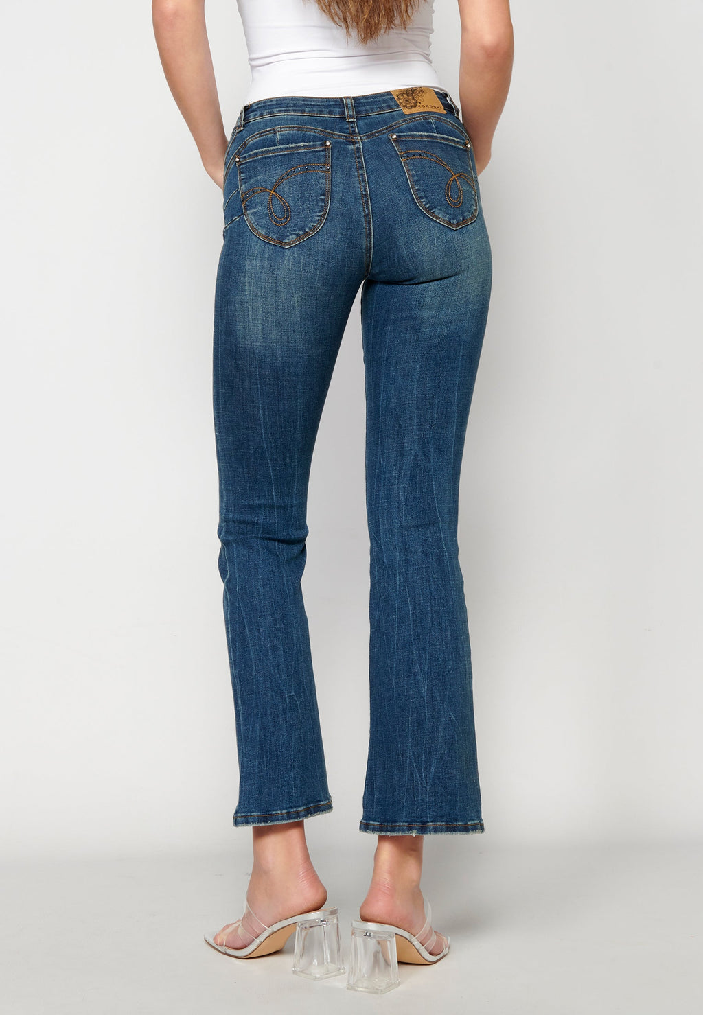 Pantalón largo straigth push up medio para mujer | moda actual
