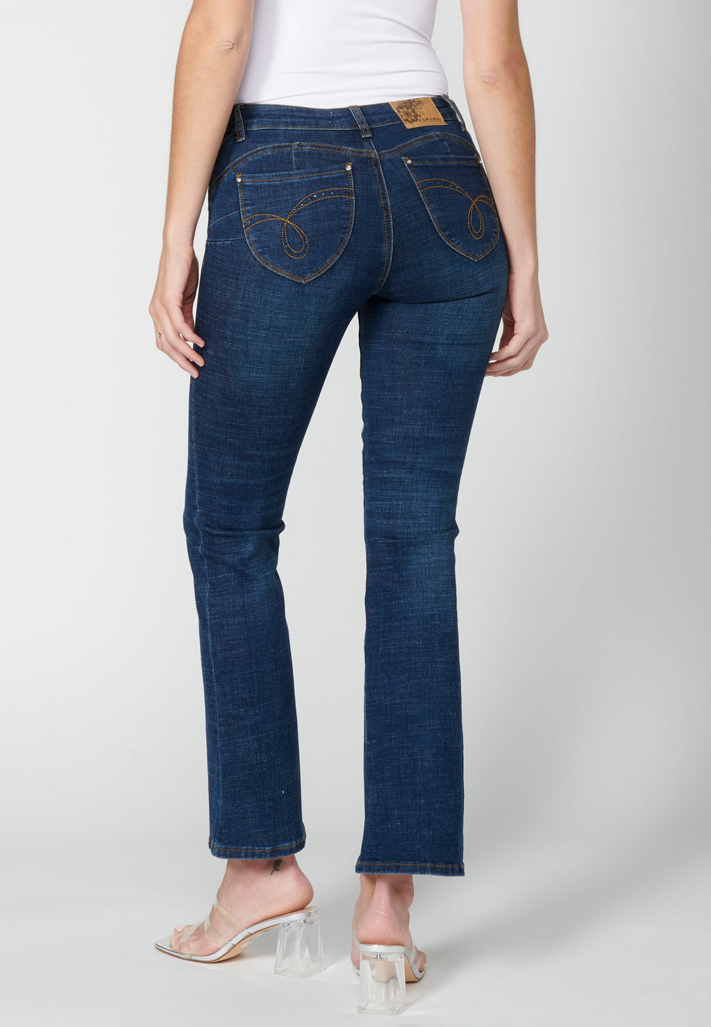 Pantalón largo straigth push up medio para mujer | moda actual
