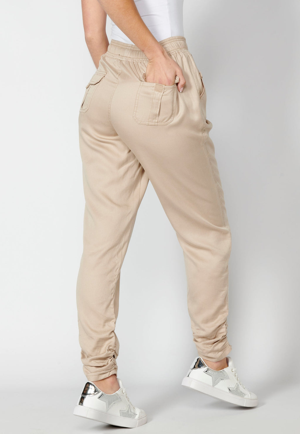 Pantalón largo straigth con cintura ajustable para mujer | moda actual