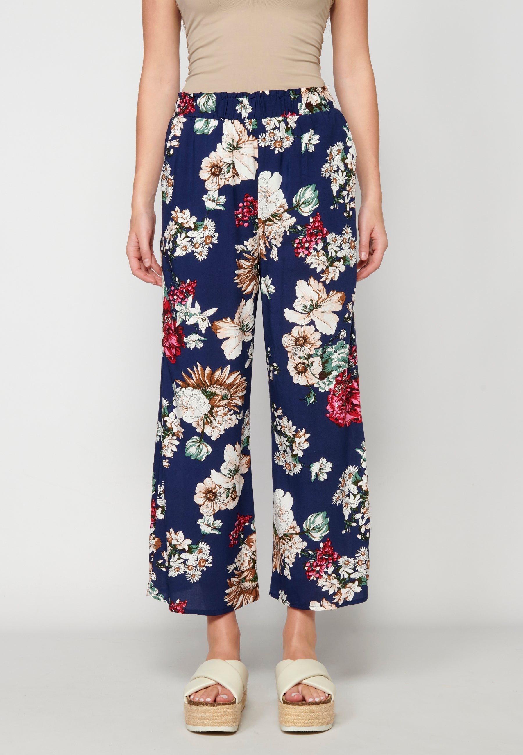 Pantalón largo fluido straigth estampado floral para mujer | moda actual