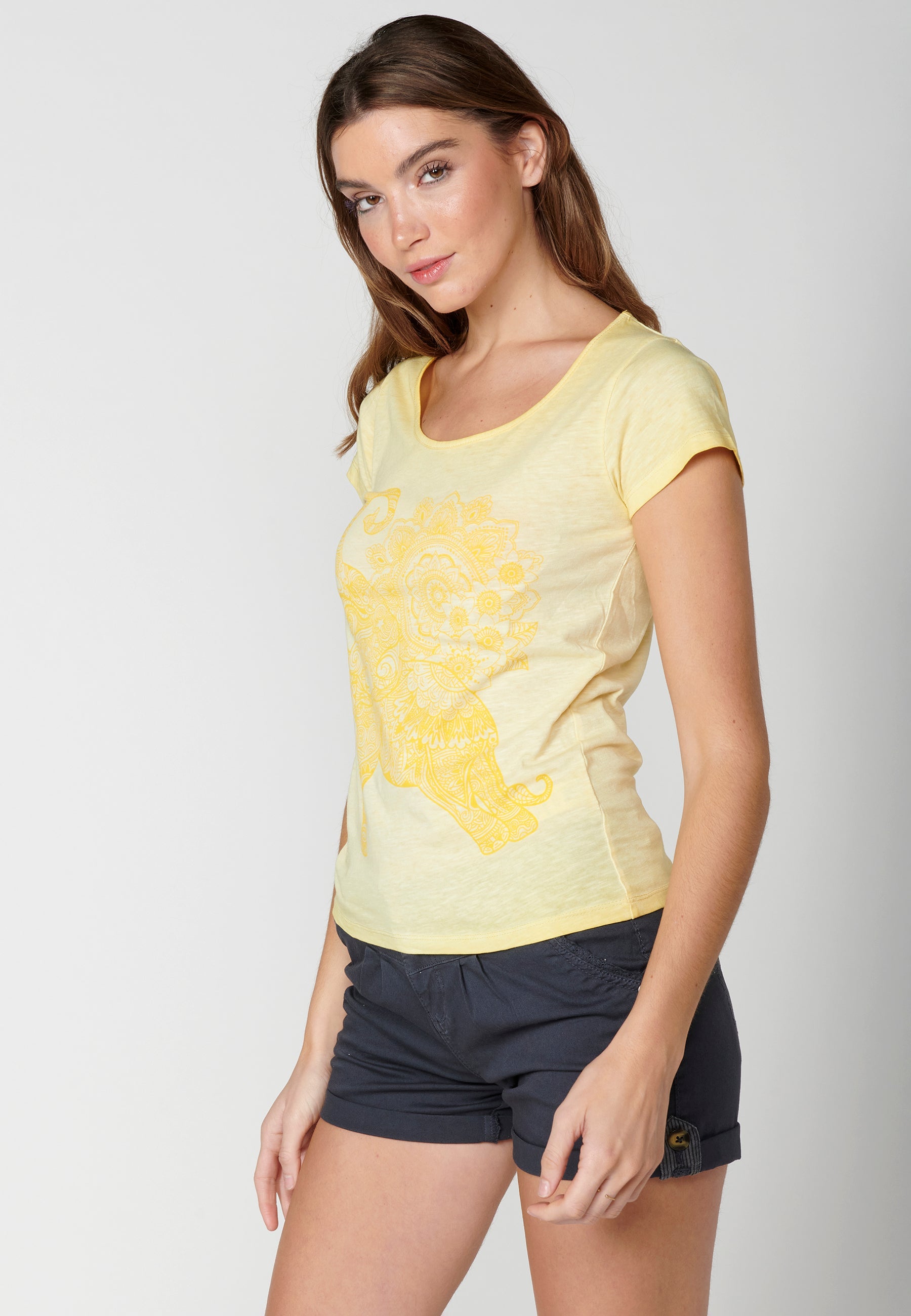 Top manga corta de algodón bordado floral para mujer | moda actual