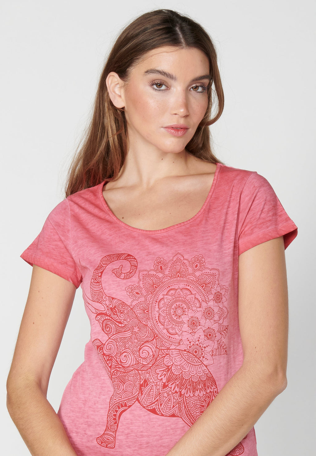 Top manga corta de algodón bordado floral para mujer | moda actual