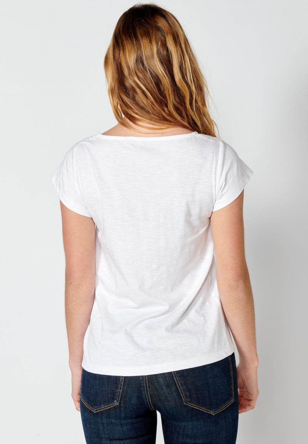 Camiseta top manga corta de algodón con escote corazón para mujer | moda actual