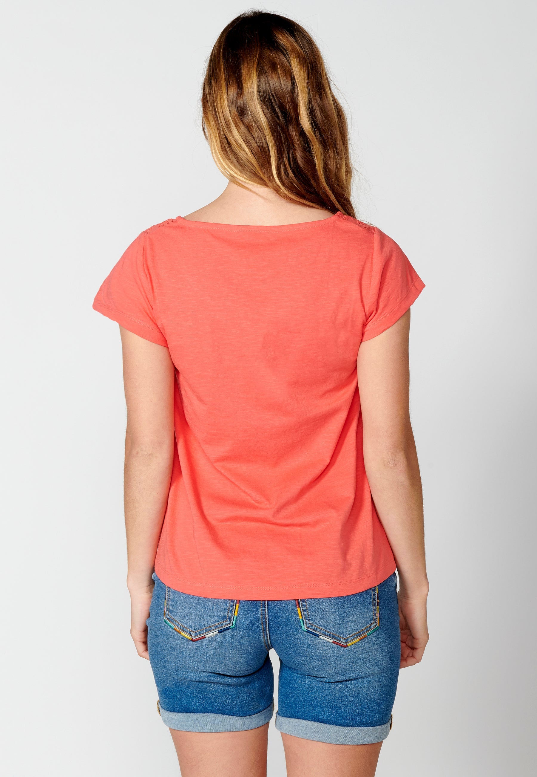 Camiseta top manga corta de algodón con escote corazón para mujer | moda actual