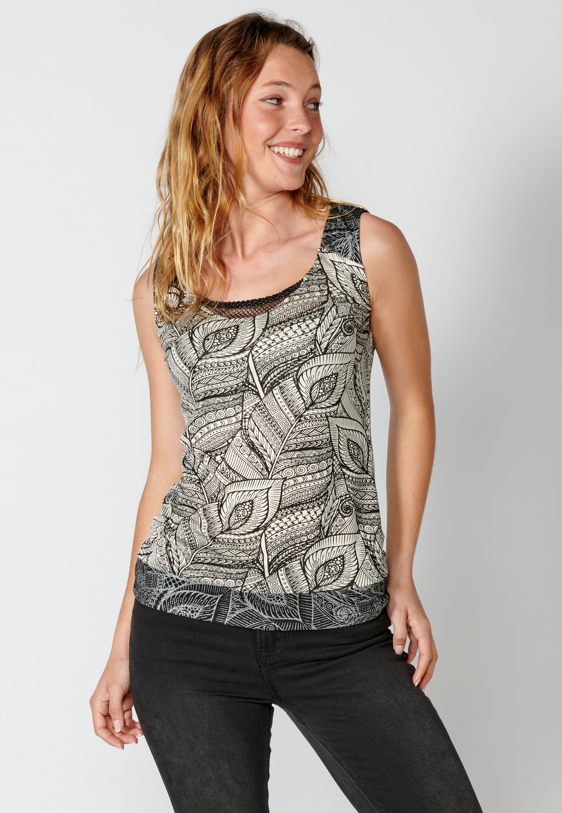 Camiseta top de tirantes con estampado étnico para mujer | moda actual