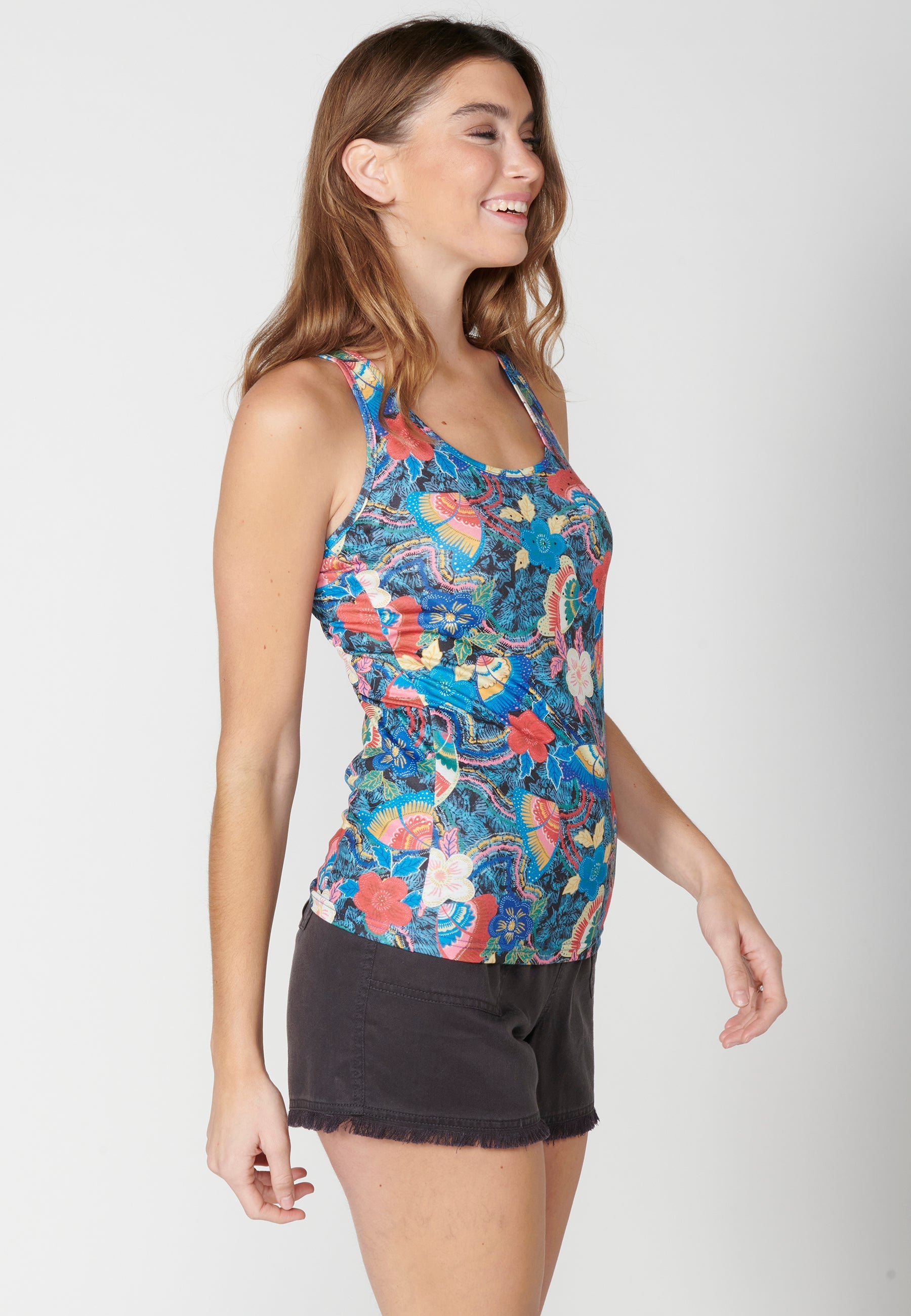 Top sin mangas con estampado floral para mujer | moda actual
