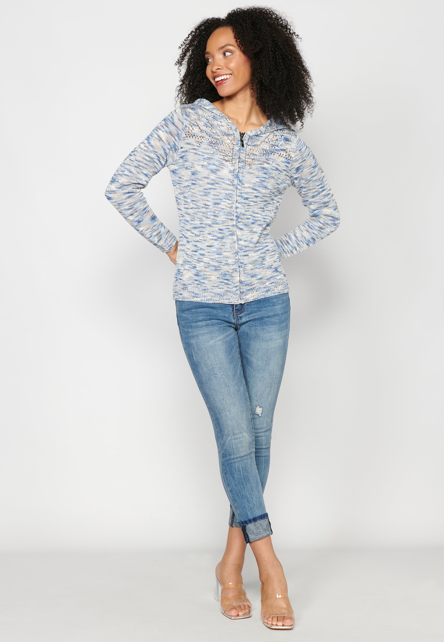 Chaqueta de punto con capucha para mujer | moda actual