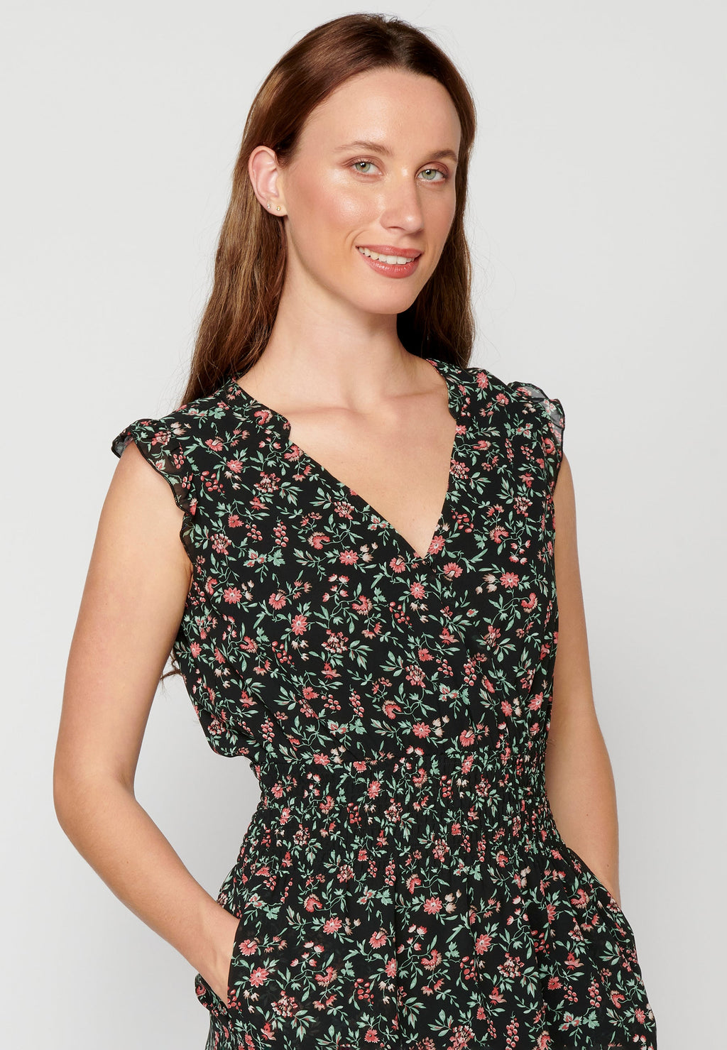 Vestido corto fluido de manga corta con estampado floral para mujer | moda actual