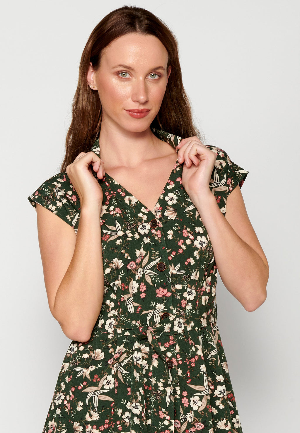 Vestido corto de manga corta con cinturón de tela para mujer | moda actual