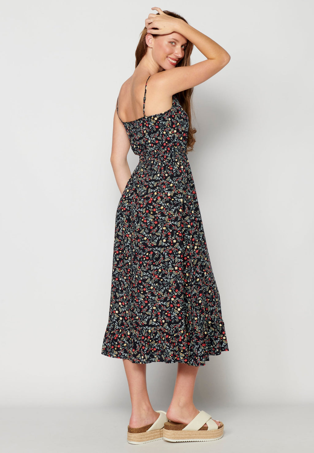 Vestido largo de tirantes con detalle de volantes estampado floral para mujer | moda actual