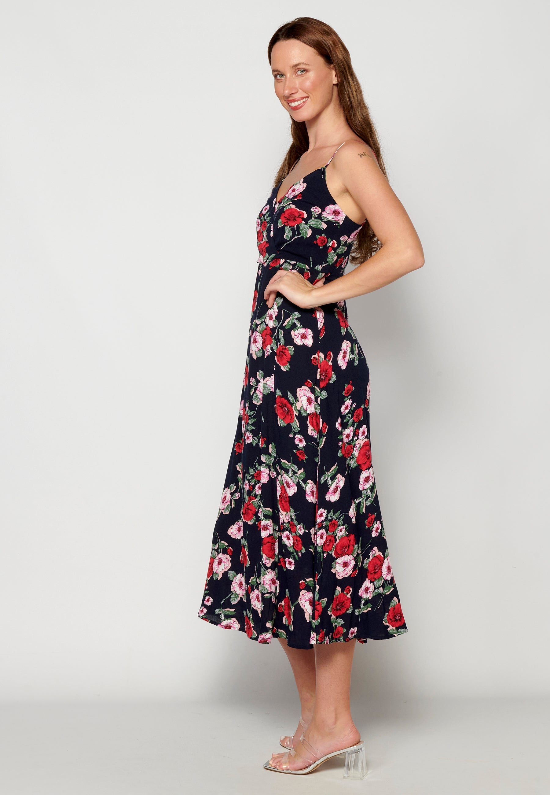 Vestido largo con abertura lateral estampado floral para mujer | moda actual